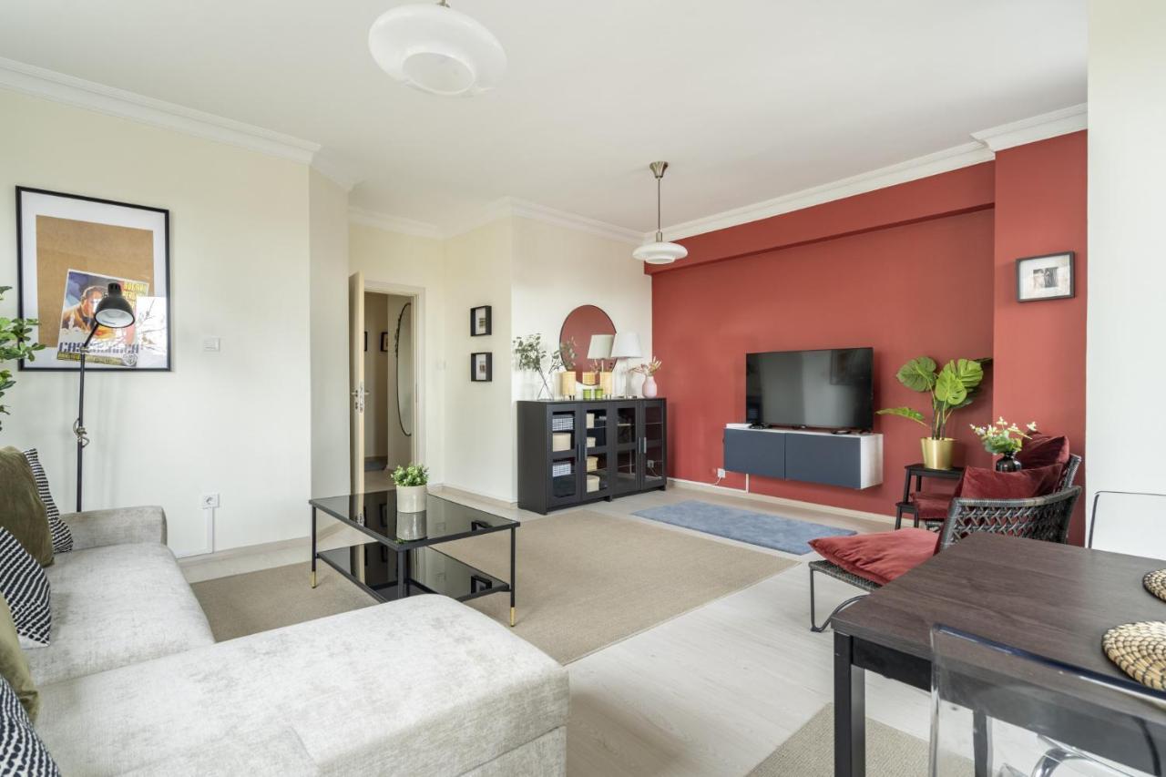 Modern Flat With Balcony On Bagdat Street Leilighet Istanbul Eksteriør bilde