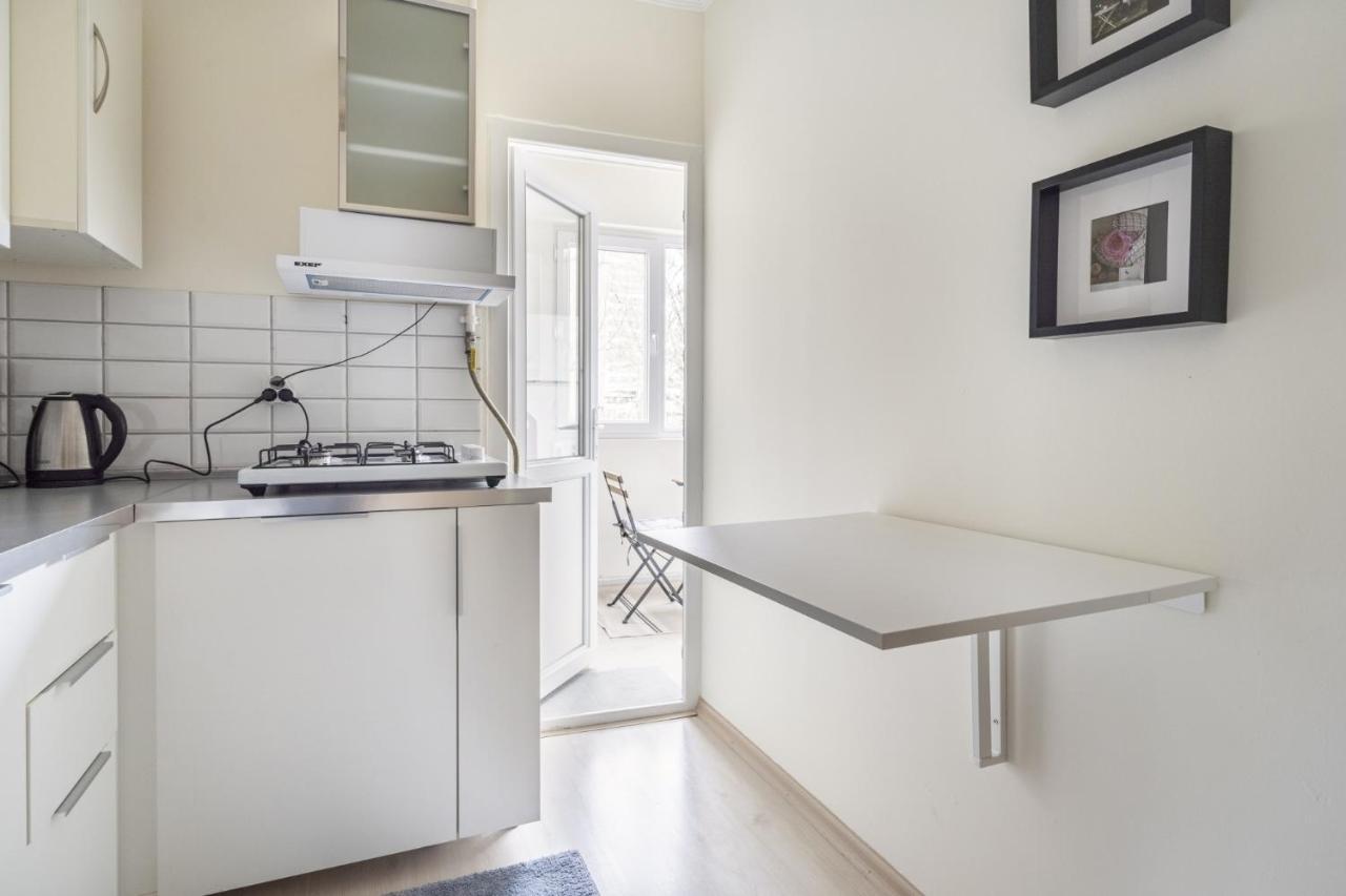 Modern Flat With Balcony On Bagdat Street Leilighet Istanbul Eksteriør bilde