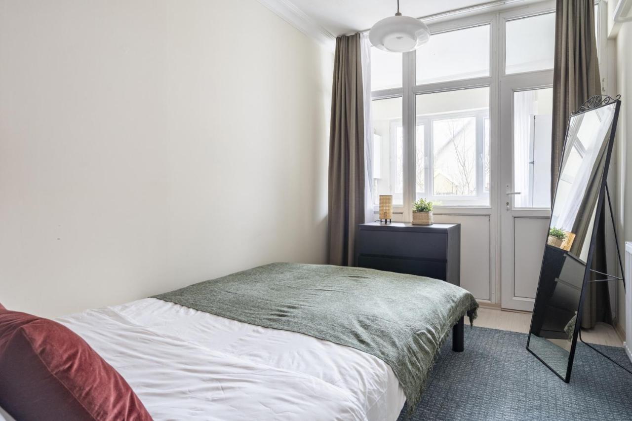 Modern Flat With Balcony On Bagdat Street Leilighet Istanbul Eksteriør bilde